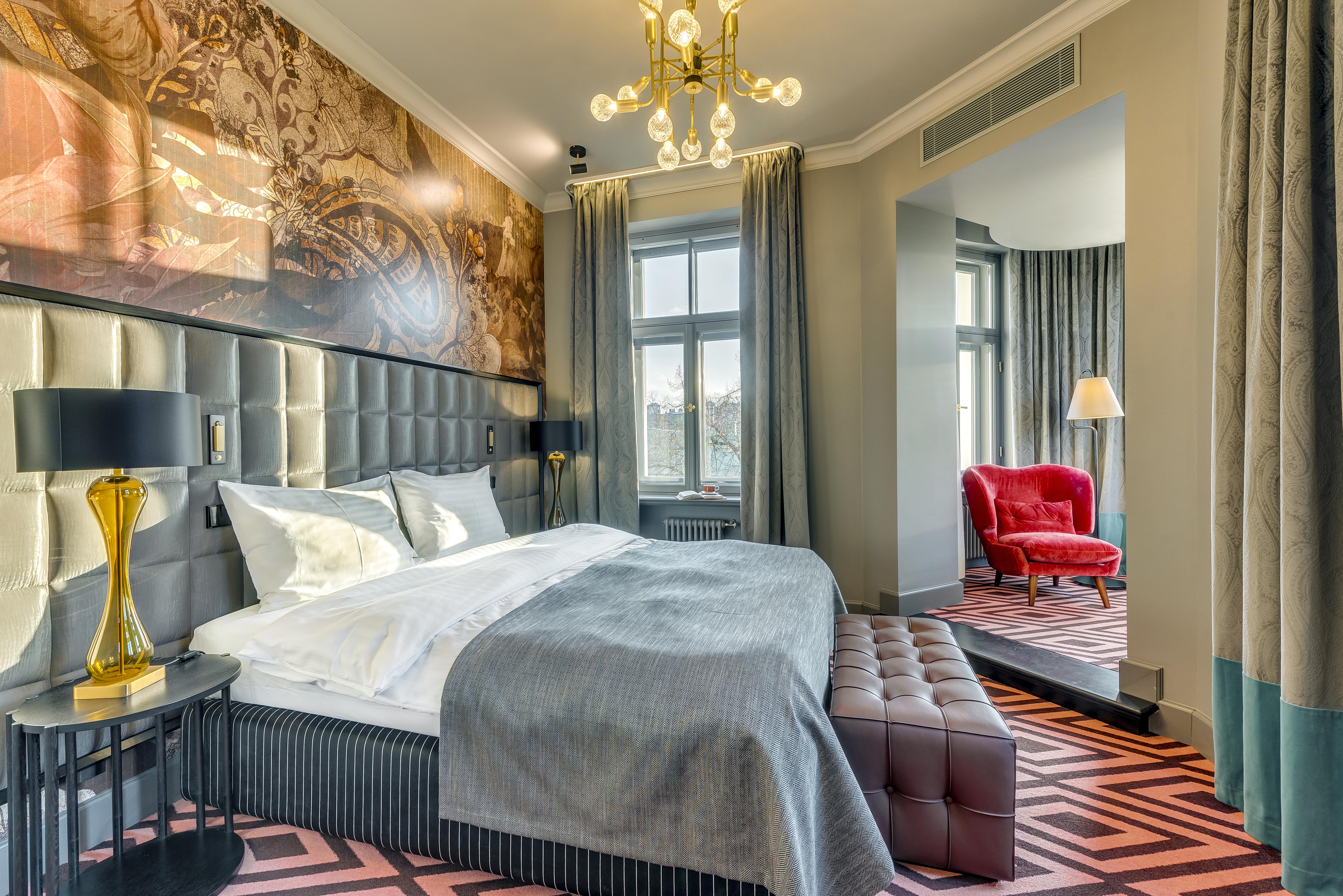 Grand Poet Hotel And Spa By Semarah Riga Bagian luar foto Suite